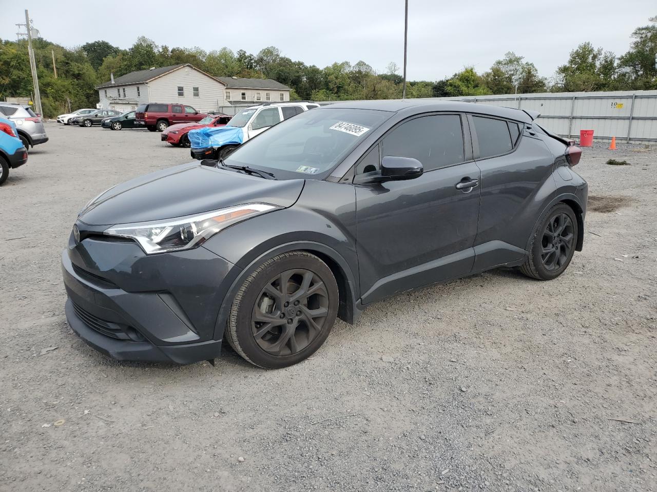 TOYOTA C-HR XLE 2019