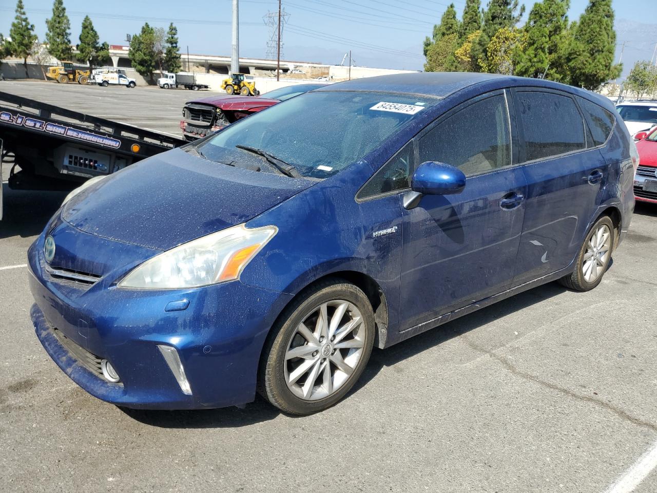 TOYOTA PRIUS V 2013