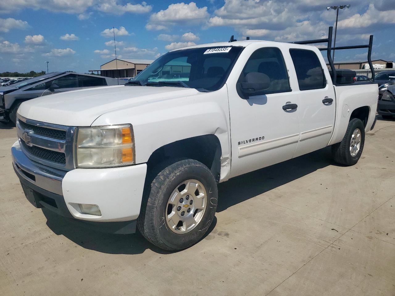 CHEVROLET SILVERADO 2011