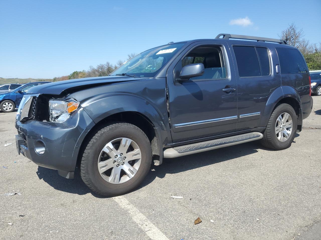 NISSAN PATHFINDER 2011
