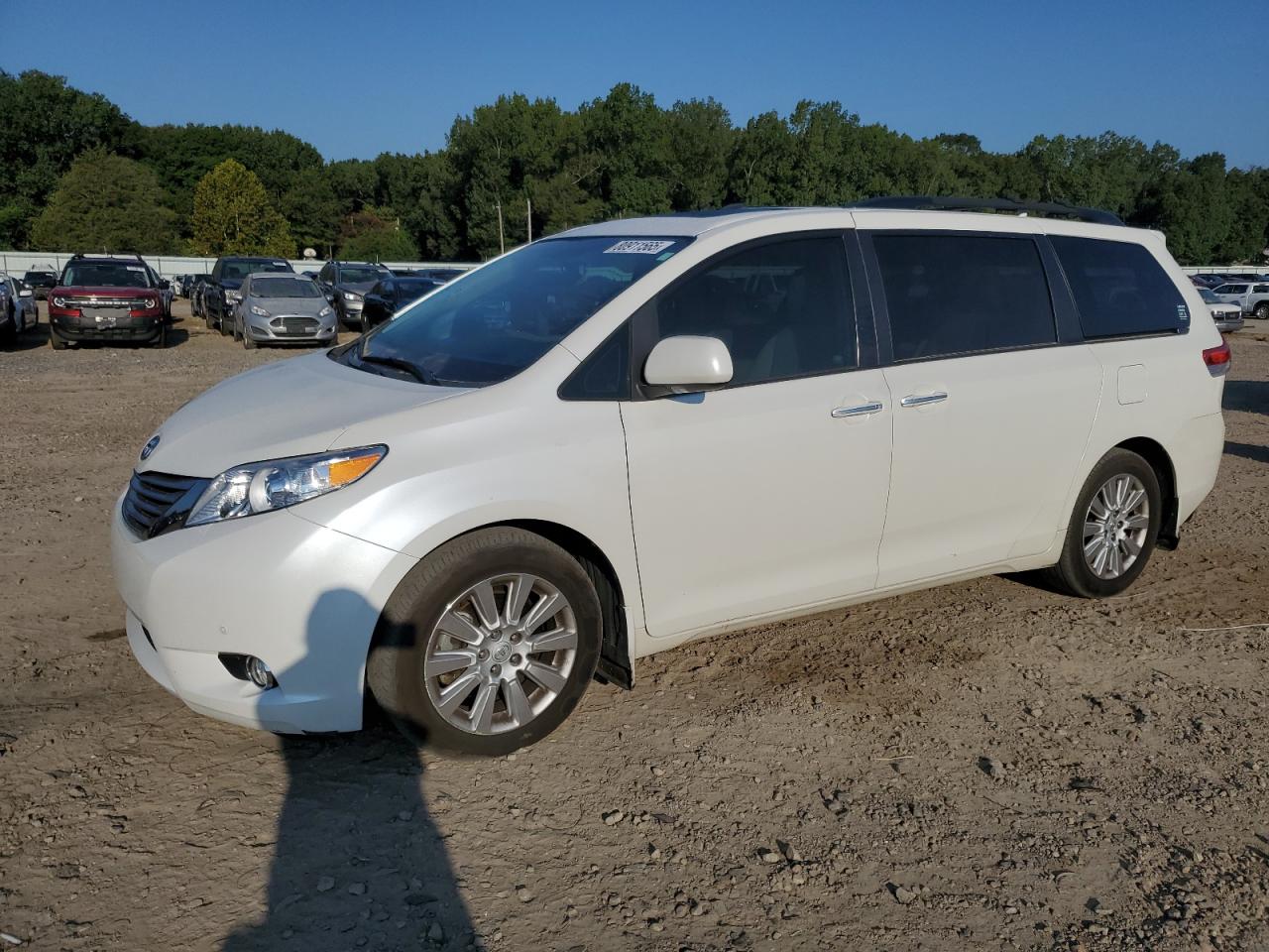 TOYOTA SIENNA XLE 2012