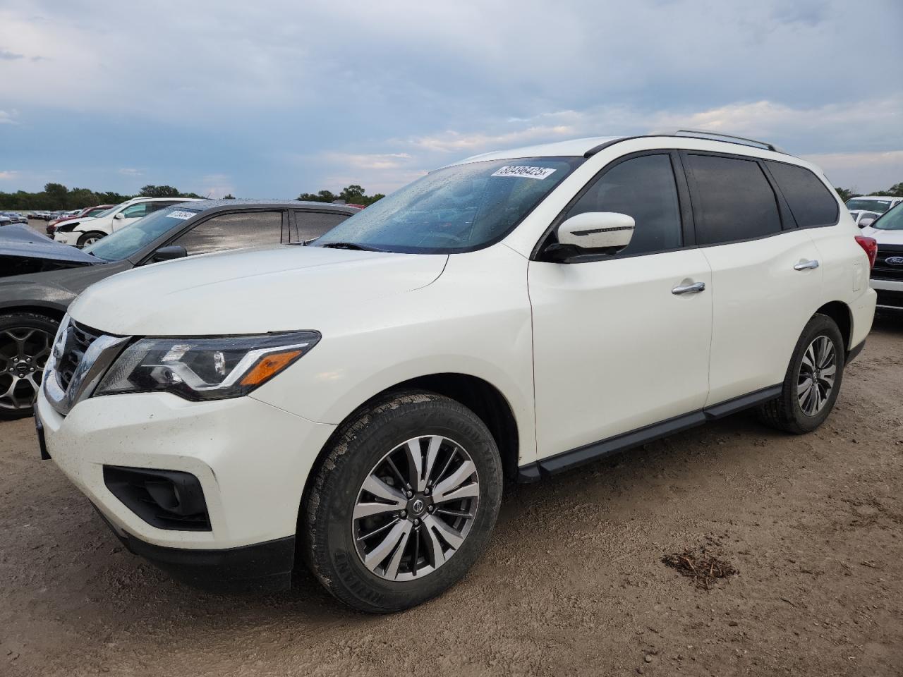 NISSAN PATHFINDER 2019