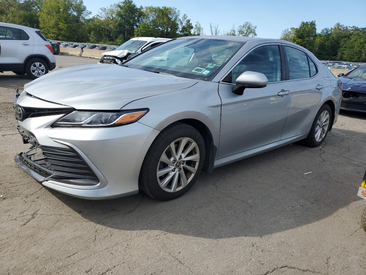 TOYOTA CAMRY LE 2021