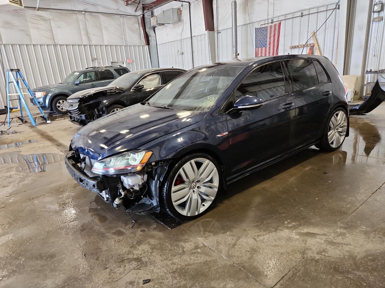 VOLKSWAGEN GTI 2015