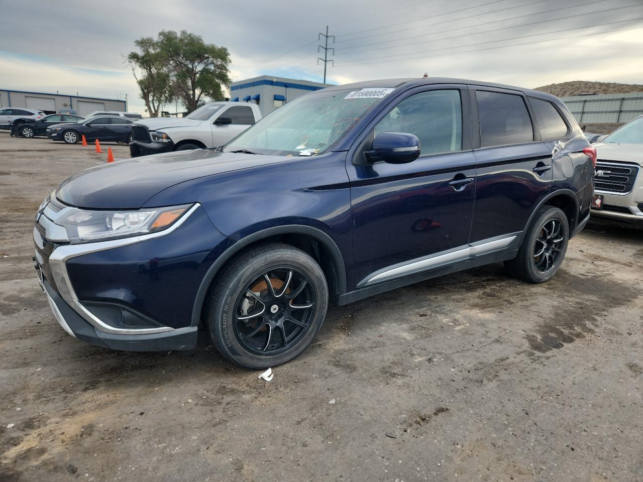 MITSUBISHI OUTLANDER SE 2019