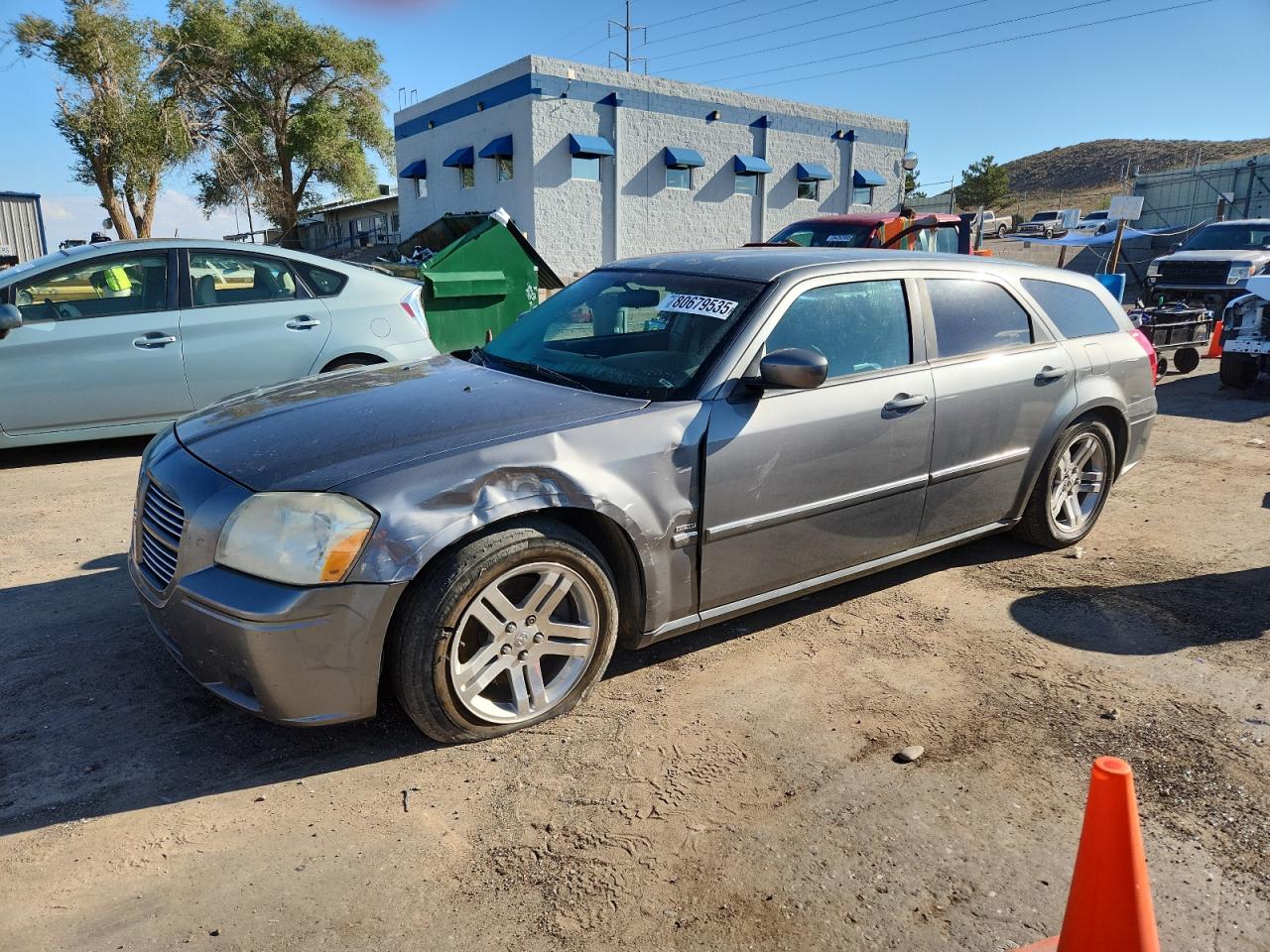 DODGE MAGNUM R/T 2005
