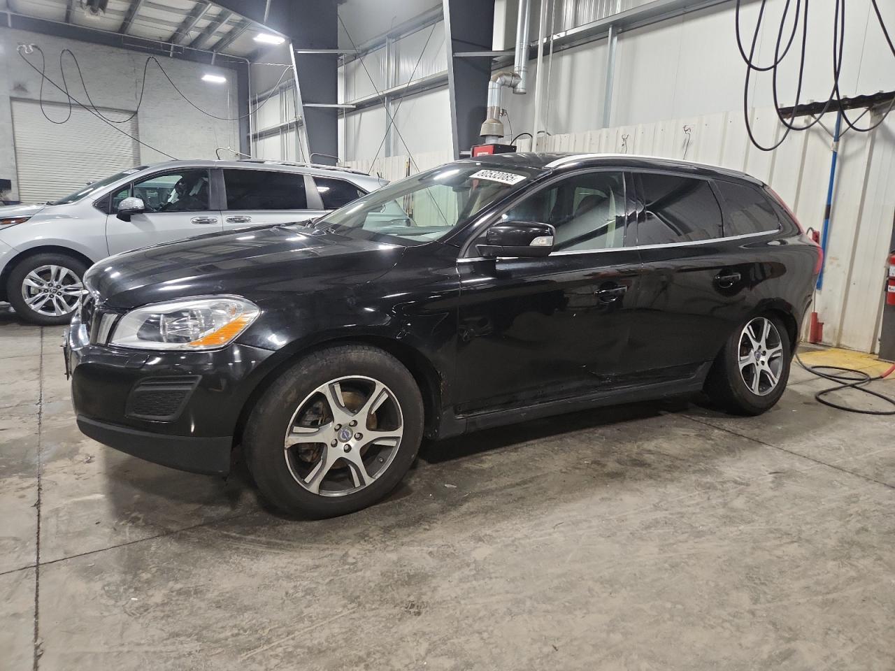 VOLVO XC60 T6 2013
