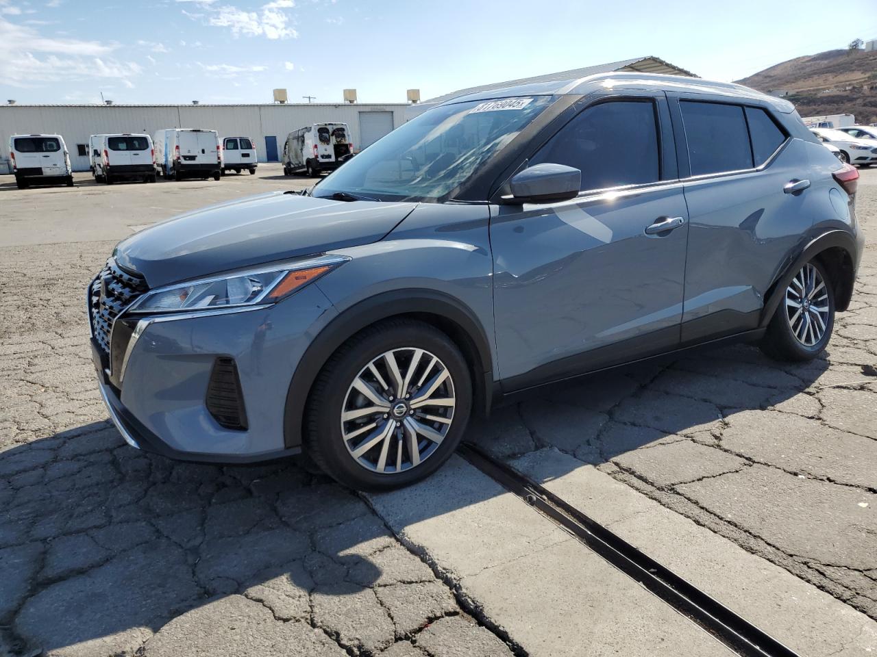 NISSAN KICKS SV 2021
