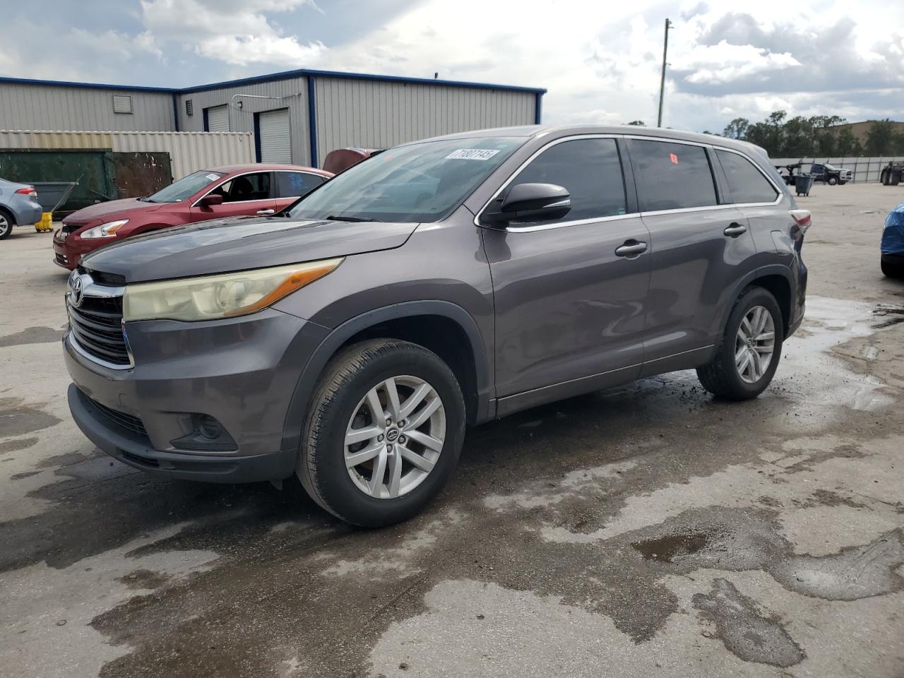 TOYOTA HIGHLANDER 2016