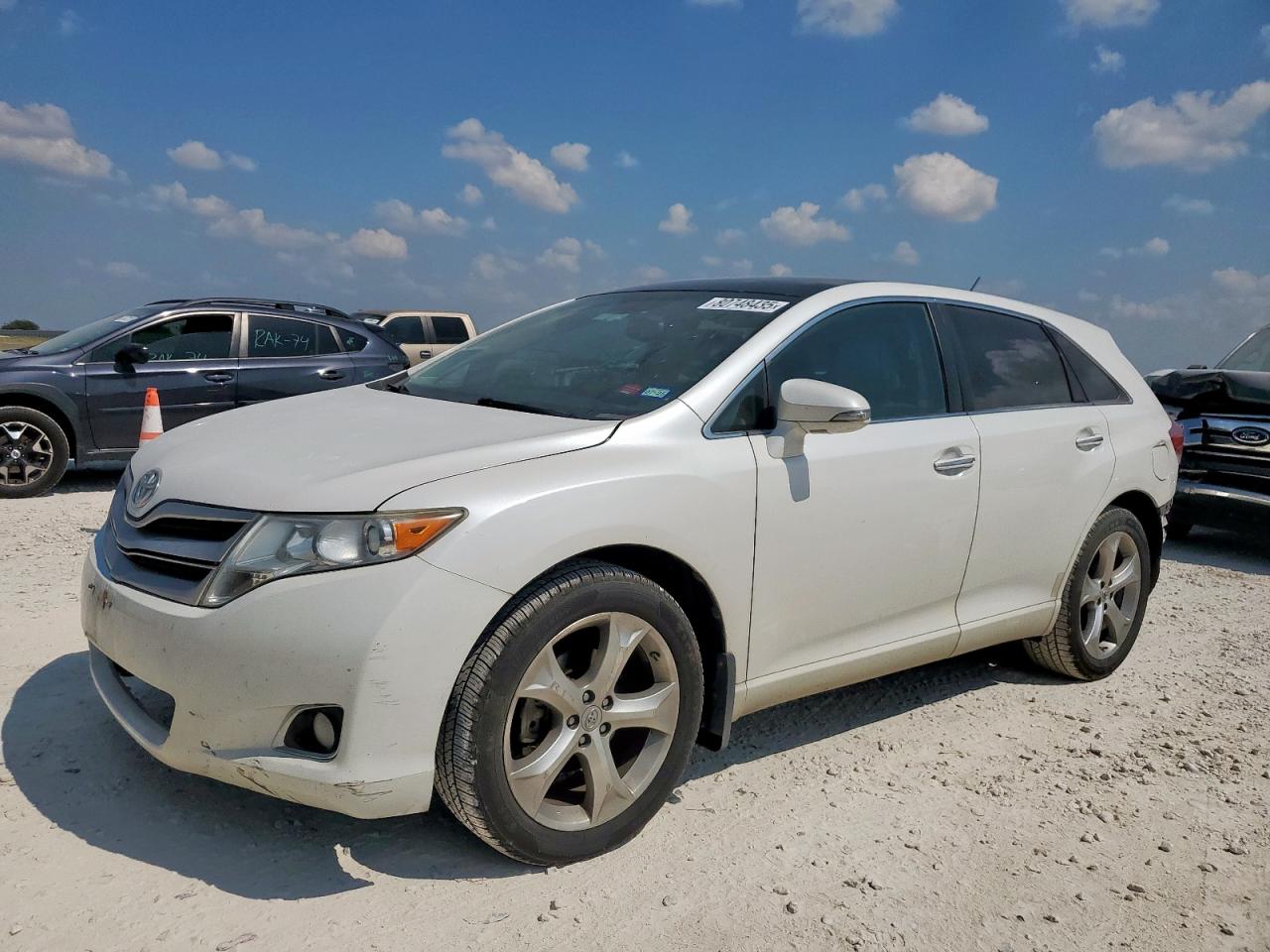 TOYOTA VENZA LE 2014