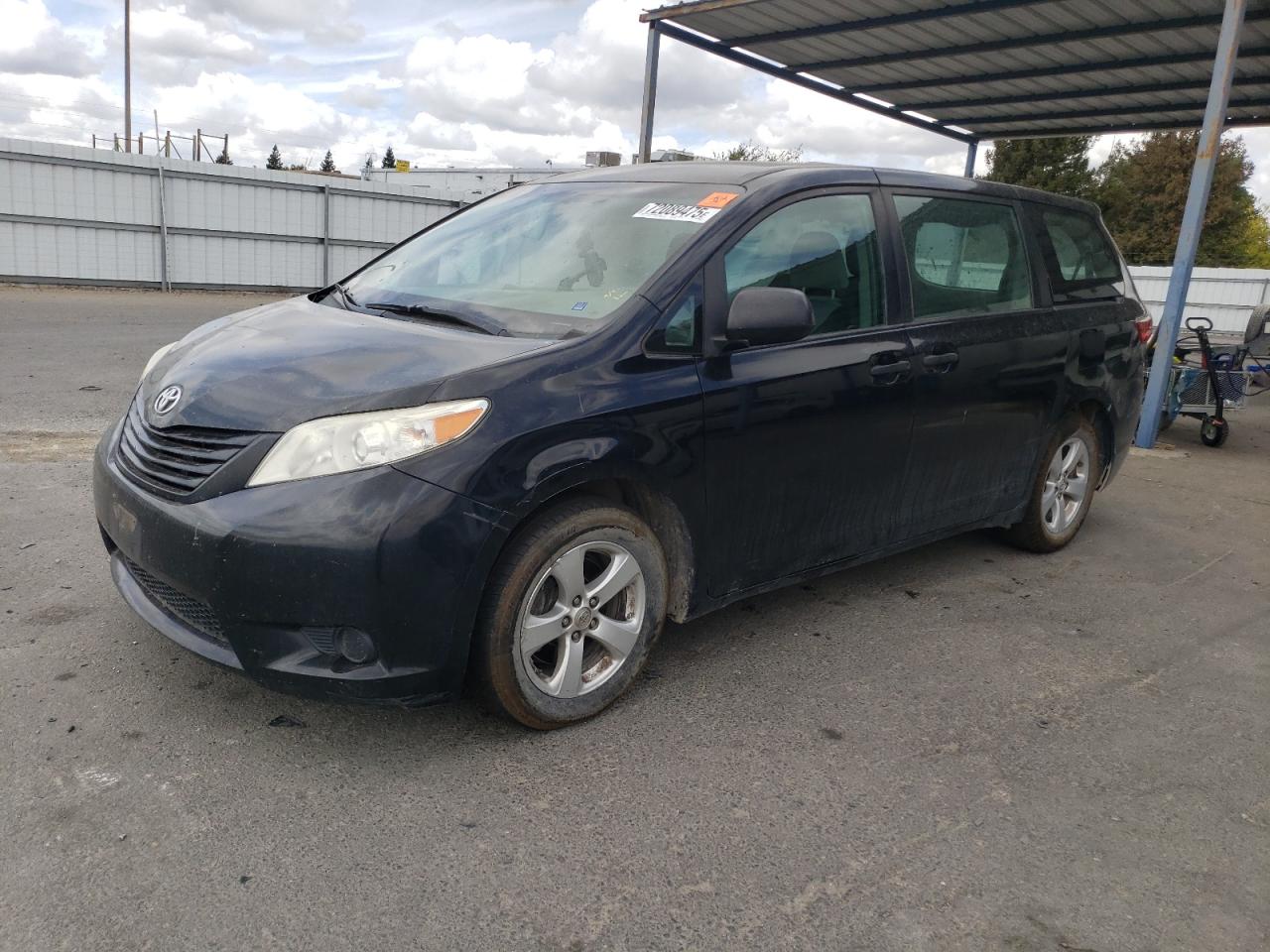 TOYOTA SIENNA 2016