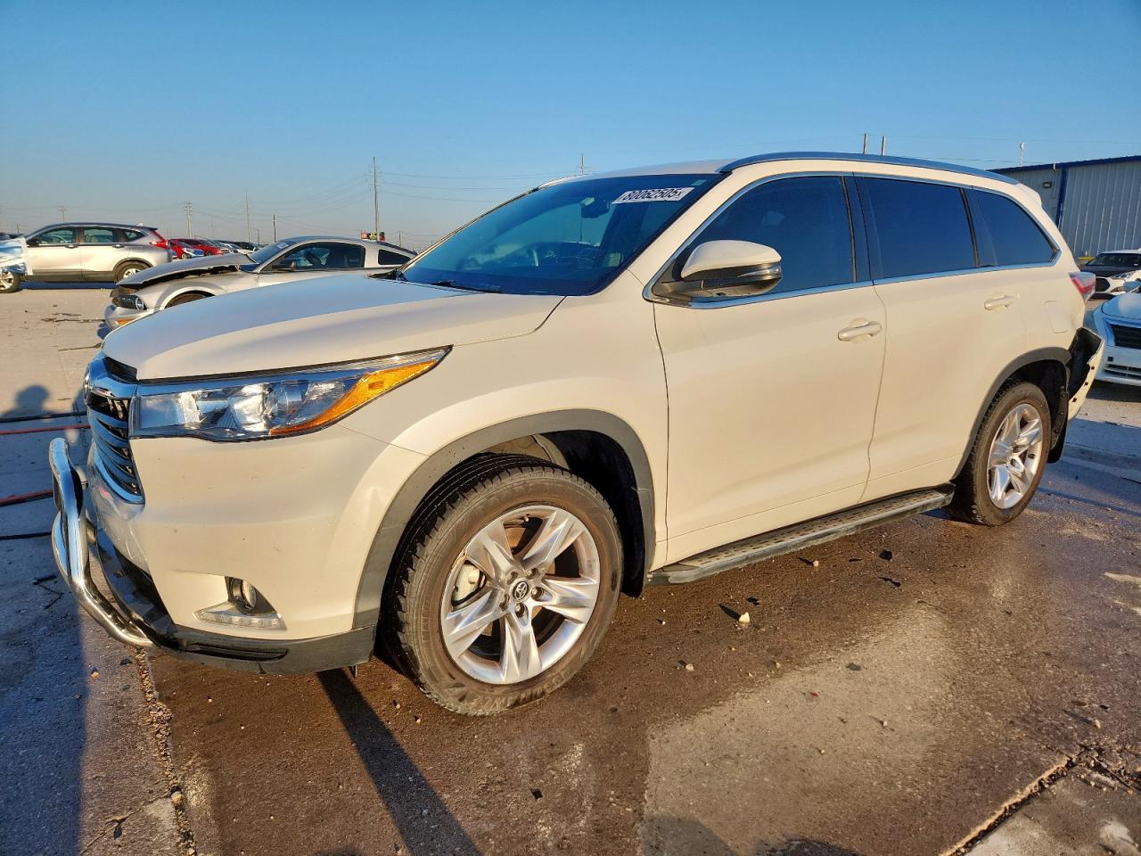 TOYOTA HIGHLANDER 2016