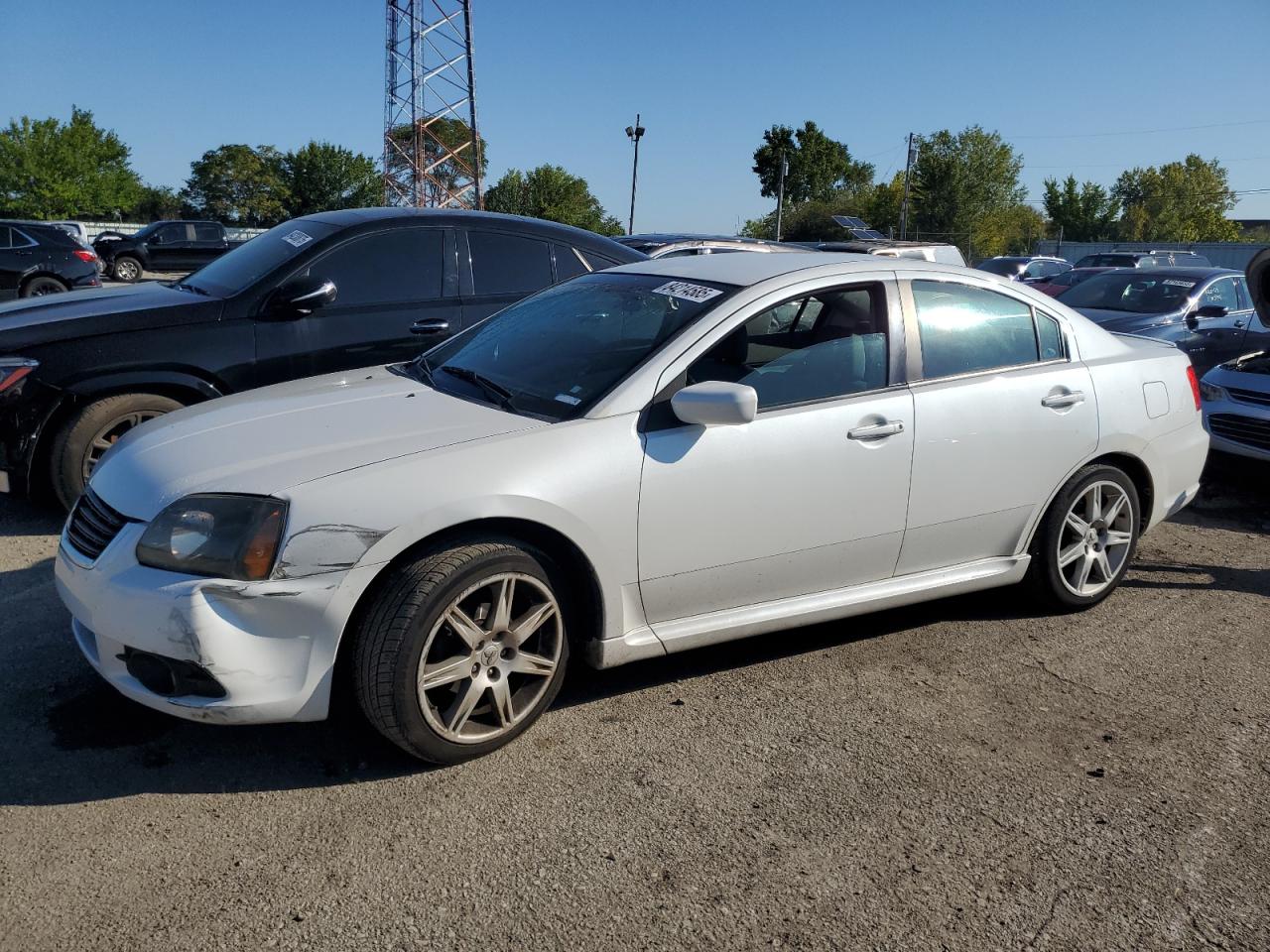 MITSUBISHI GALANT ES 2010