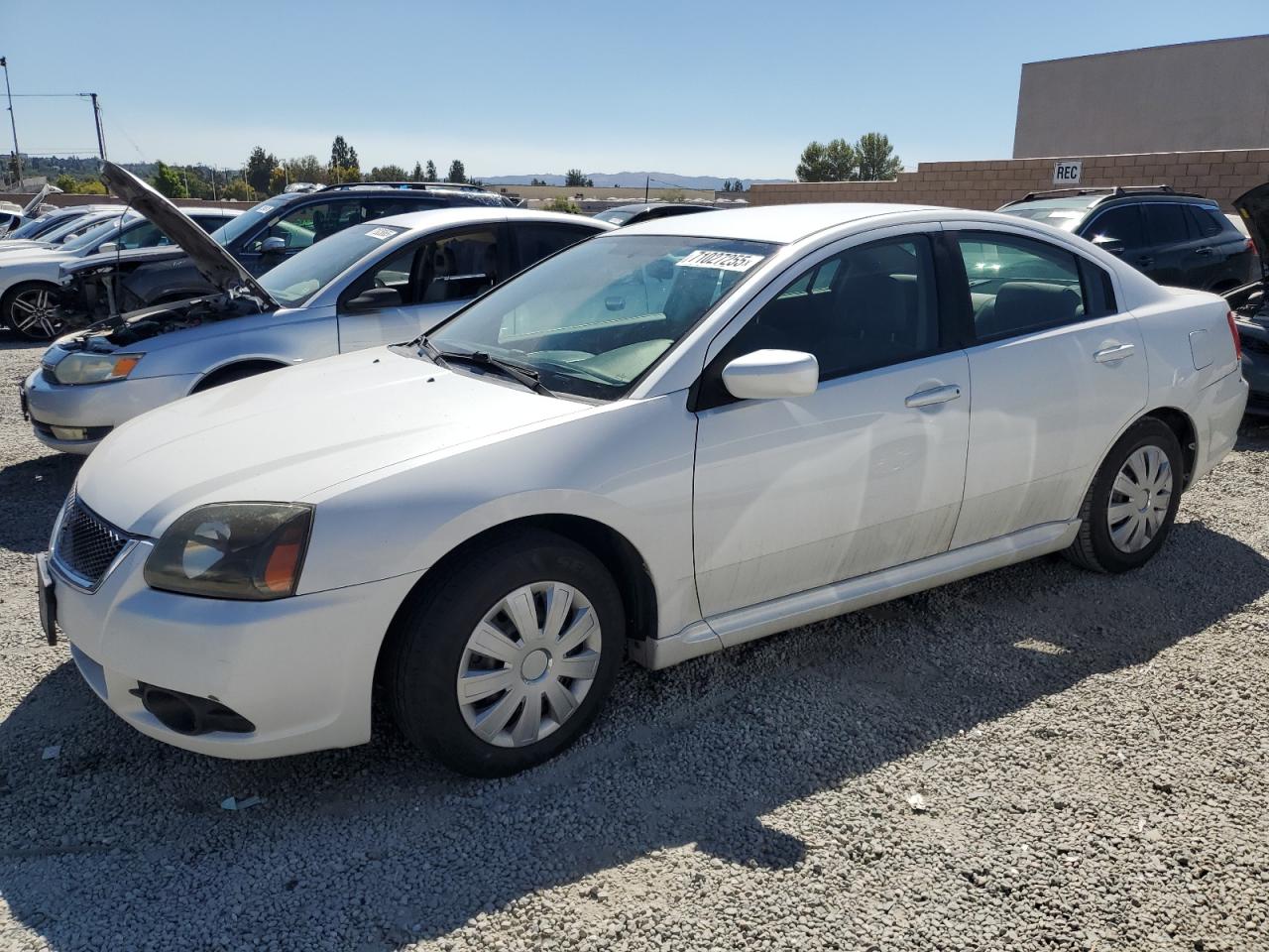 MITSUBISHI GALANT ES 2010