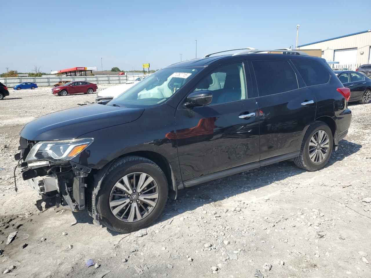 NISSAN PATHFINDER 2017
