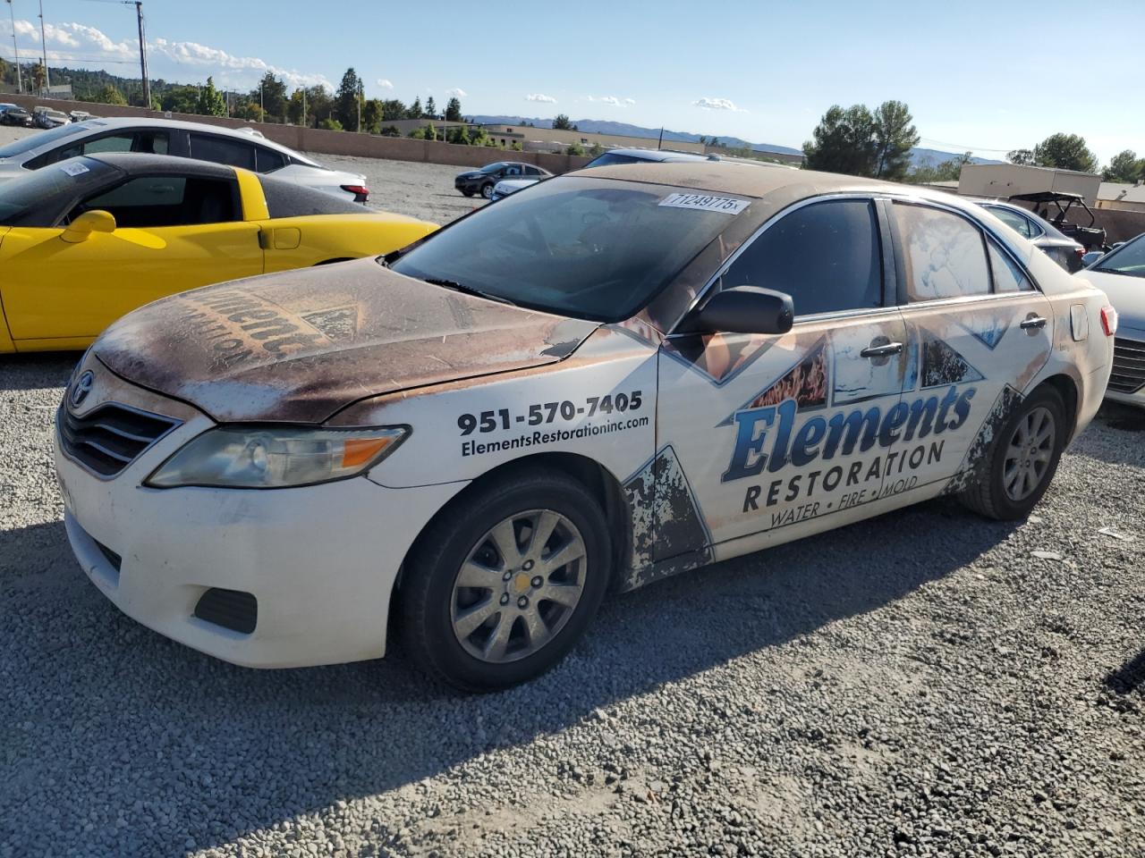 TOYOTA CAMRY BASE 2011