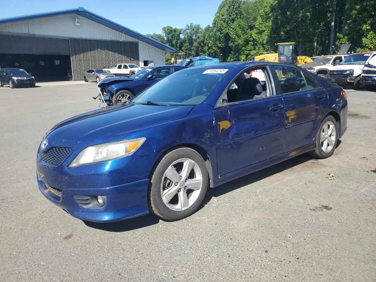 TOYOTA CAMRY BASE 2011