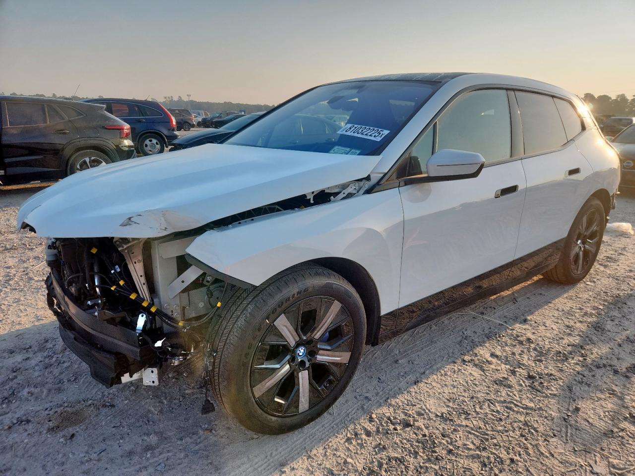 BMW IX 2025