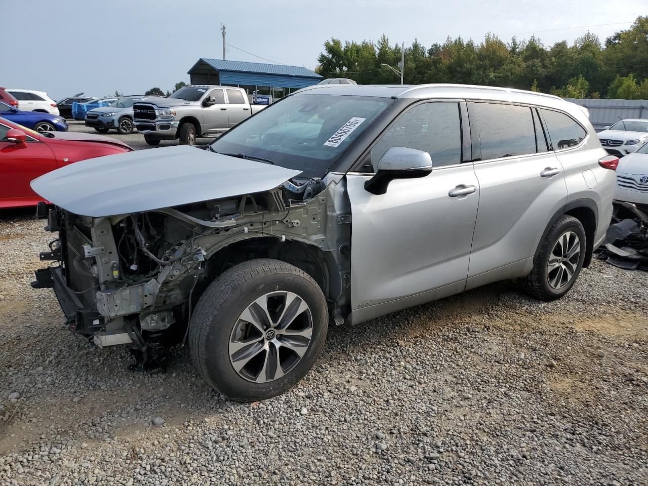 TOYOTA HIGHLANDER HYBRID XLE 2022