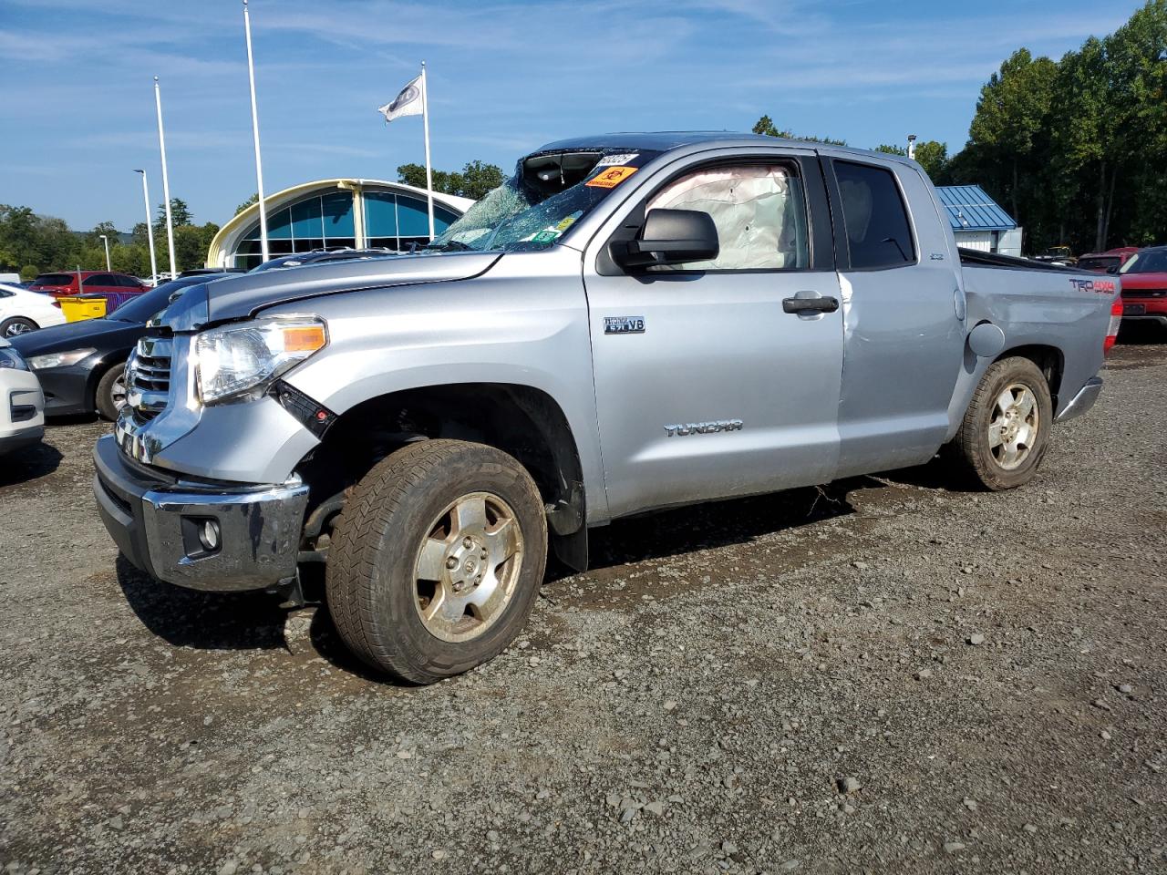 TOYOTA TUNDRA DOU 2017