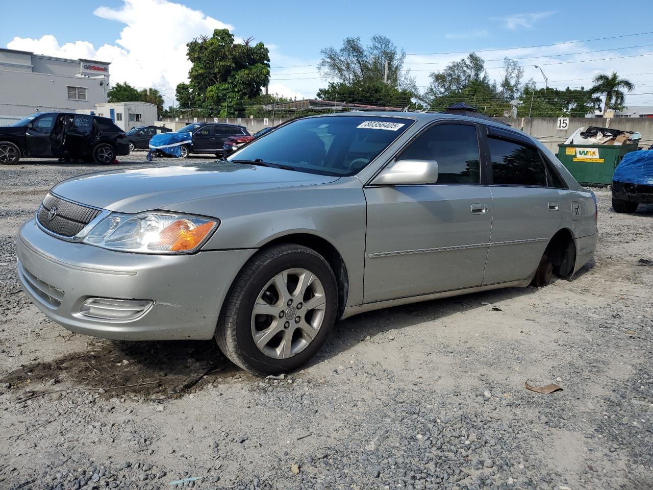 TOYOTA AVALON XL 2001