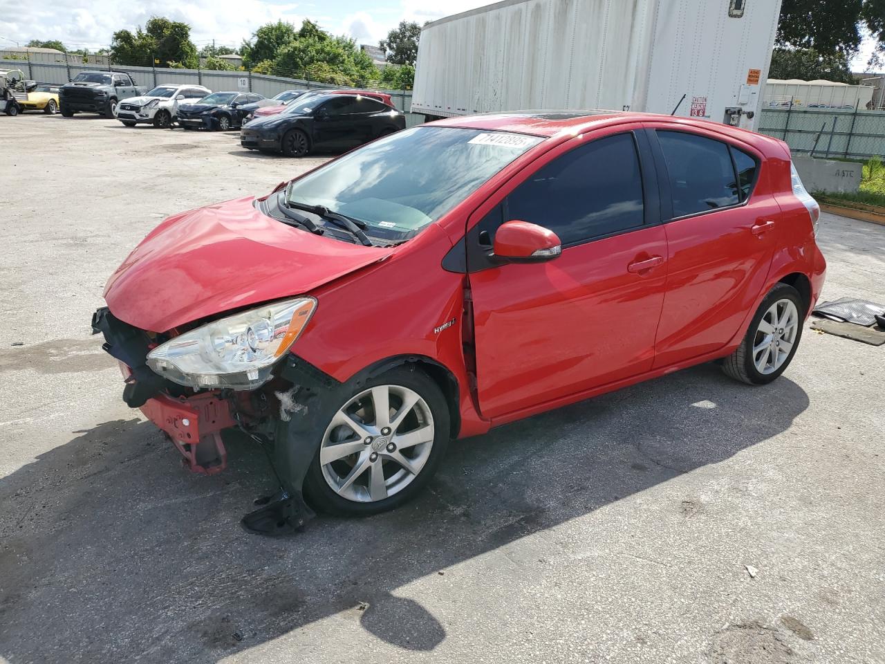 TOYOTA PRIUS C 2014