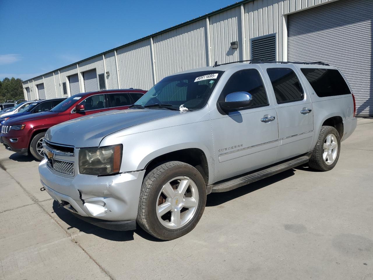 CHEVROLET SUBURBAN 2013