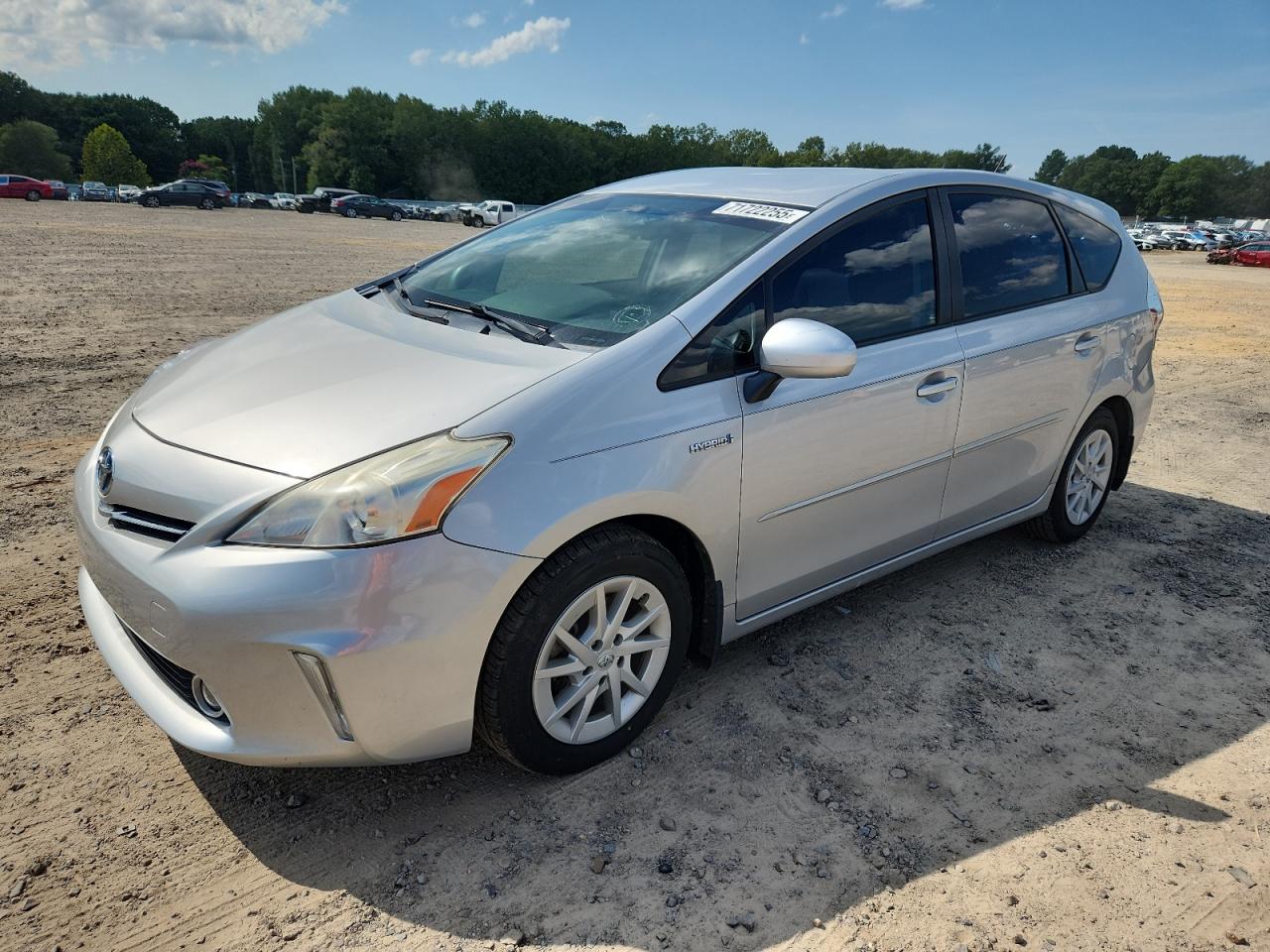 TOYOTA PRIUS V 2013