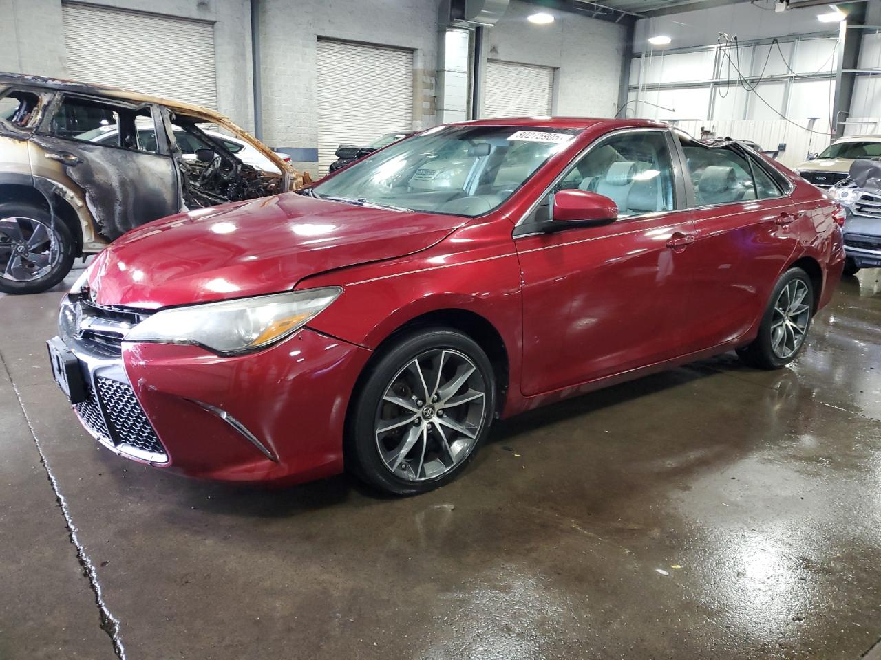 TOYOTA CAMRY 2016