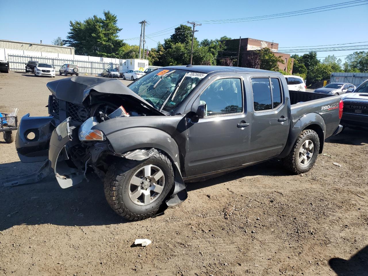 NISSAN FRONTIER CREW CAB SE 2010