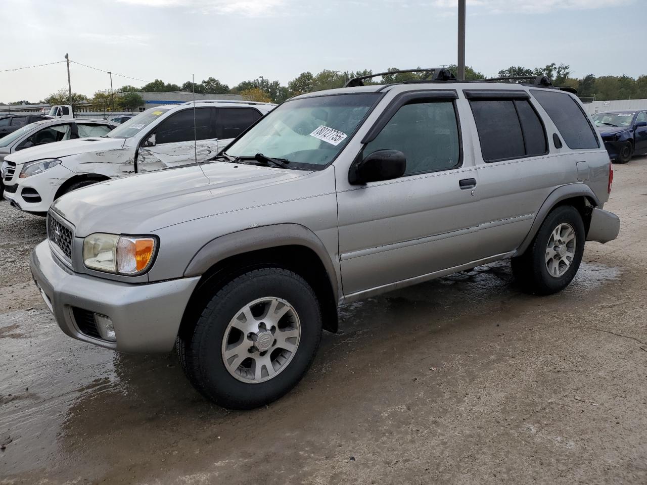 NISSAN PATHFINDER 2000