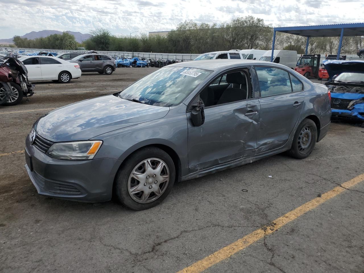 VOLKSWAGEN JETTA BASE 2011