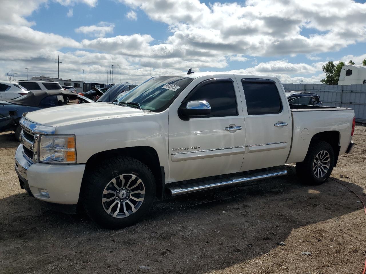 CHEVROLET SILVERADO 2011