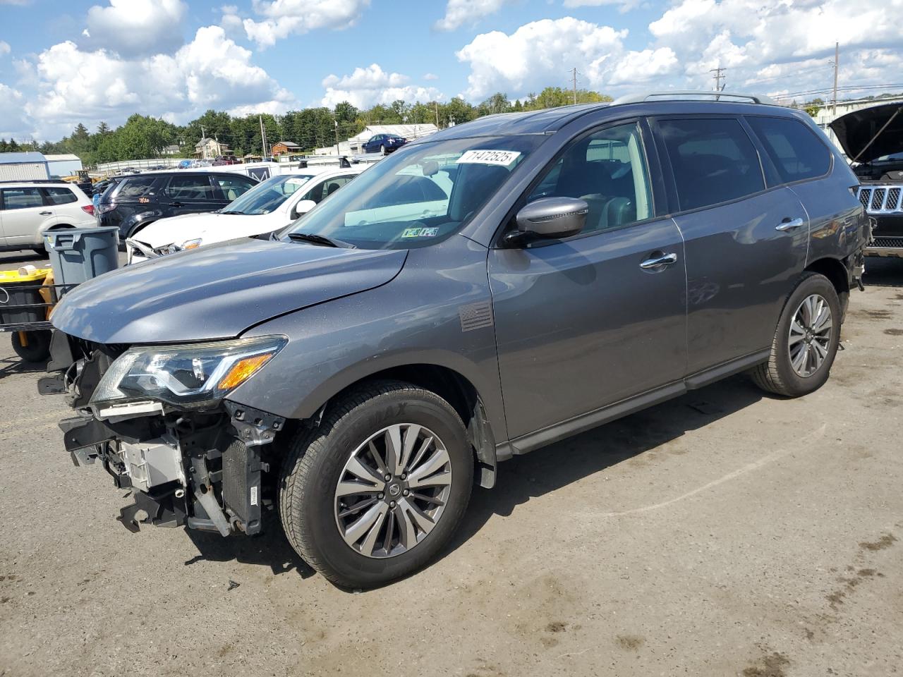 NISSAN PATHFINDER 2017