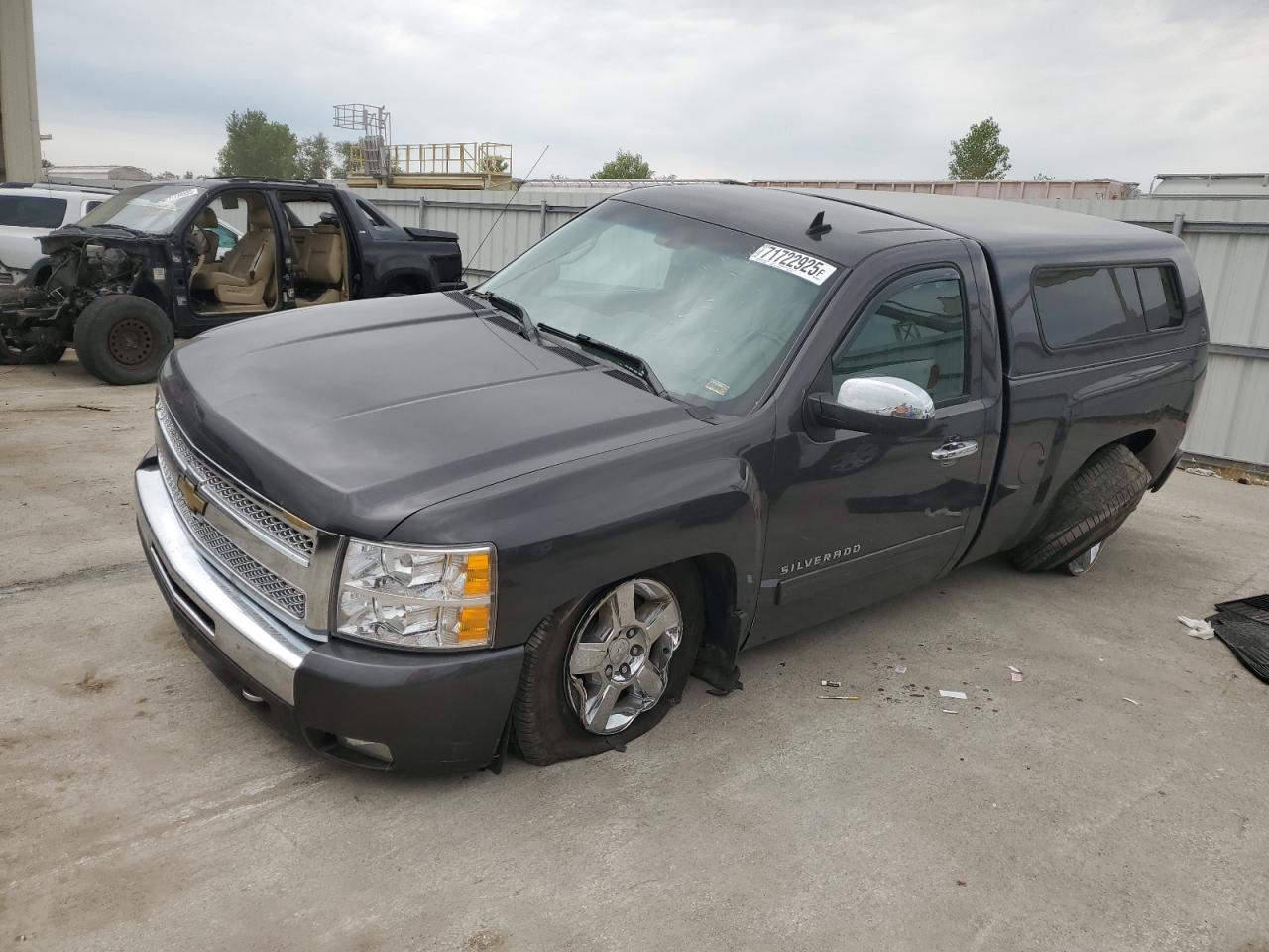 CHEVROLET SILVERADO 2011
