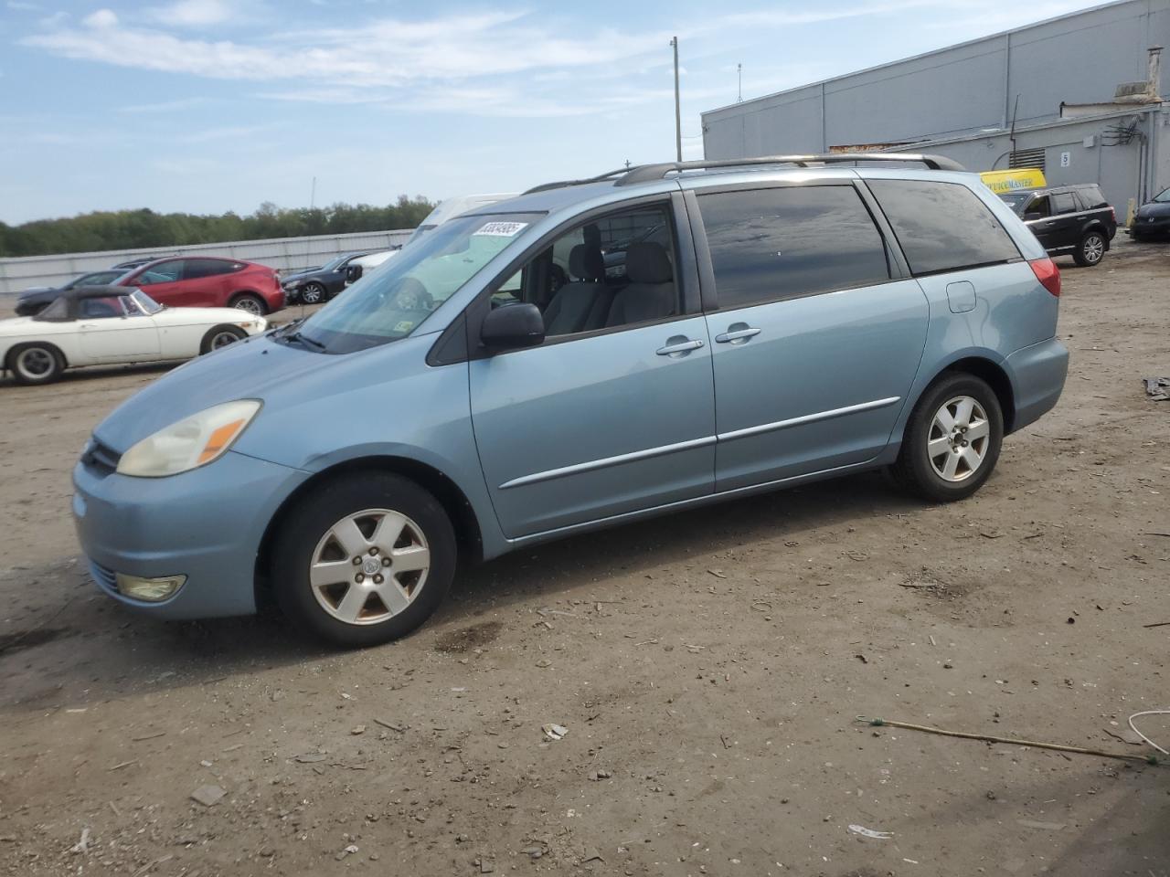 TOYOTA SIENNA CE 2004