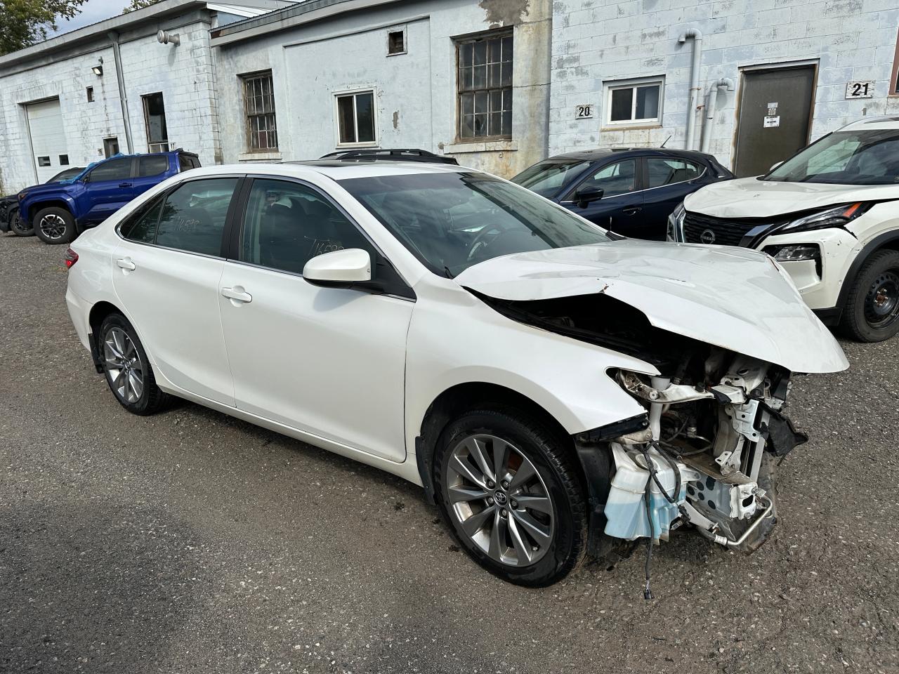 TOYOTA CAMRY LE 2016