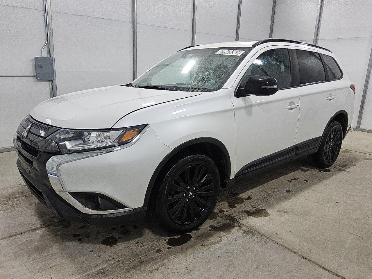 MITSUBISHI OUTLANDER SE 2020