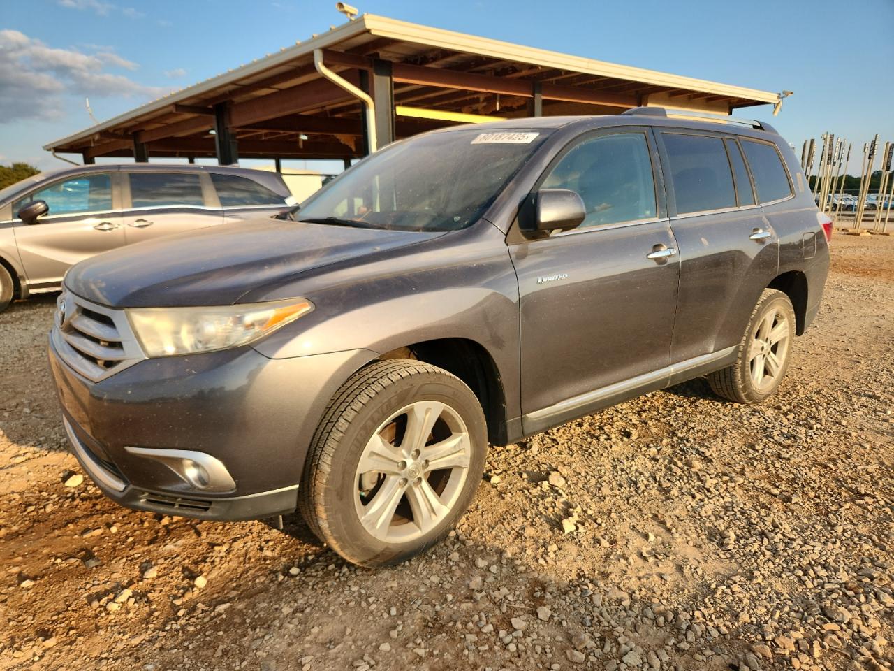 TOYOTA HIGHLANDER 2013