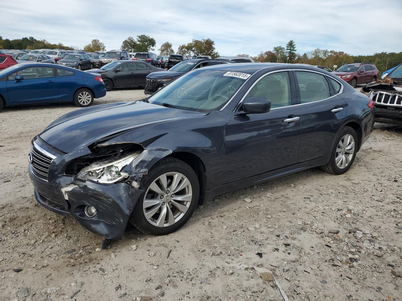 INFINITI M37 X 2011