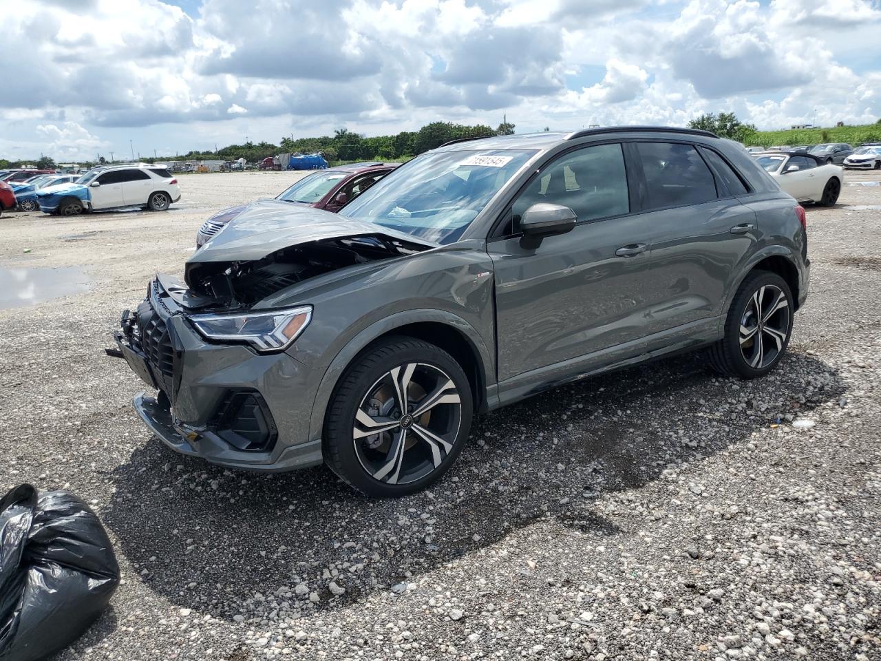 AUDI Q3 PREMIUM 2024