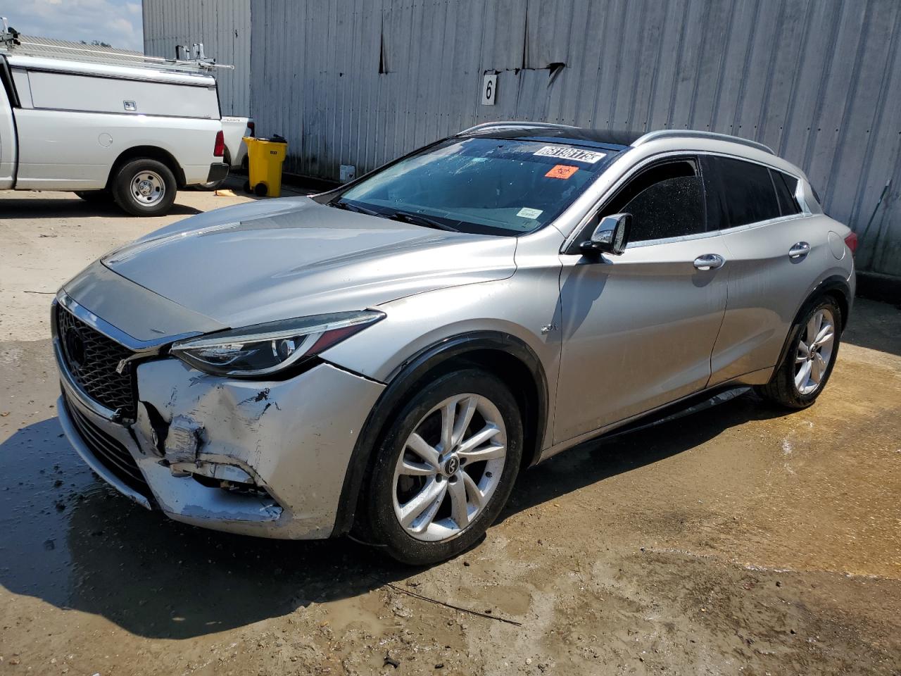 INFINITI QX30 PURE 2019