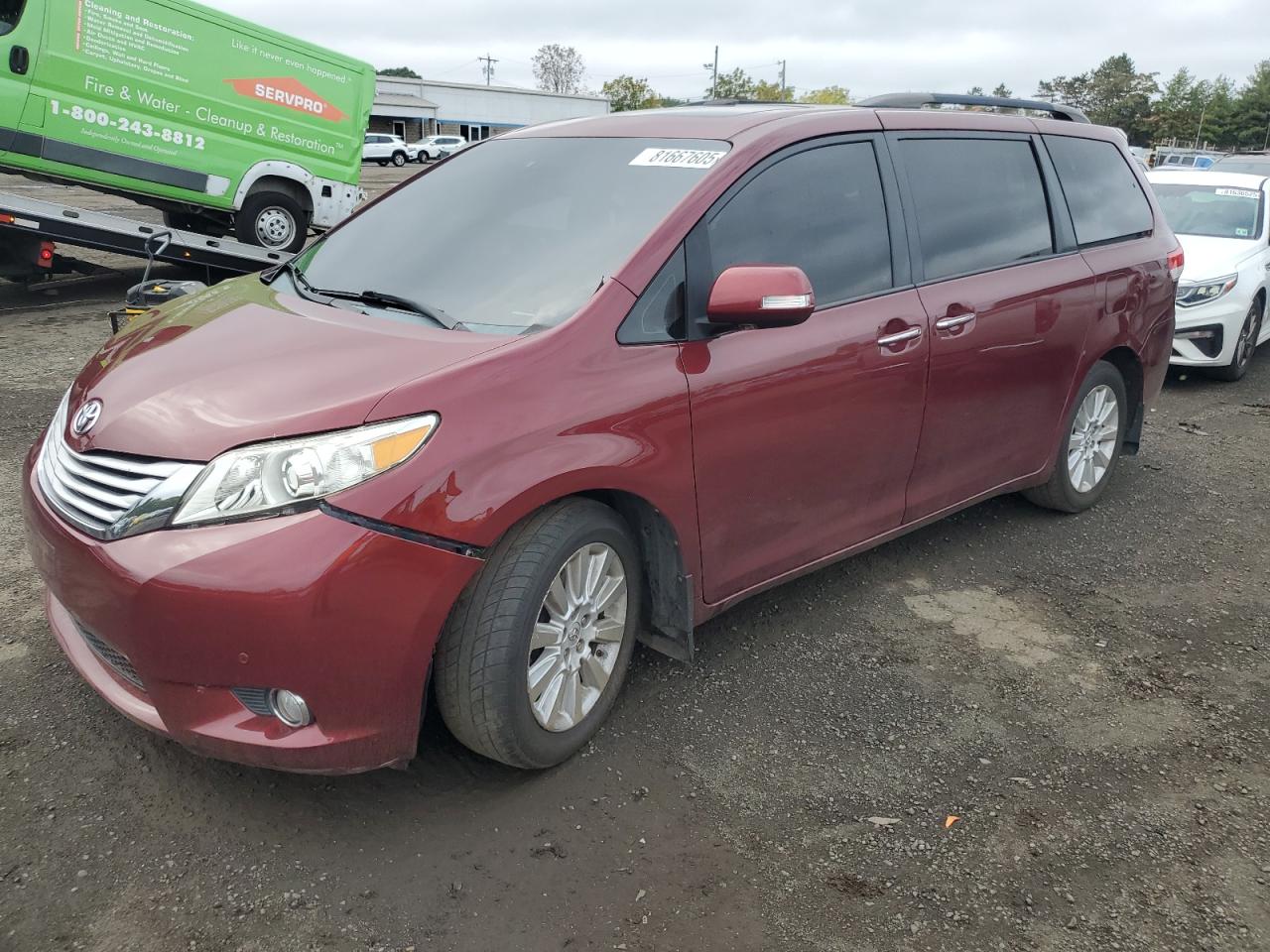 TOYOTA SIENNA XLE 2014