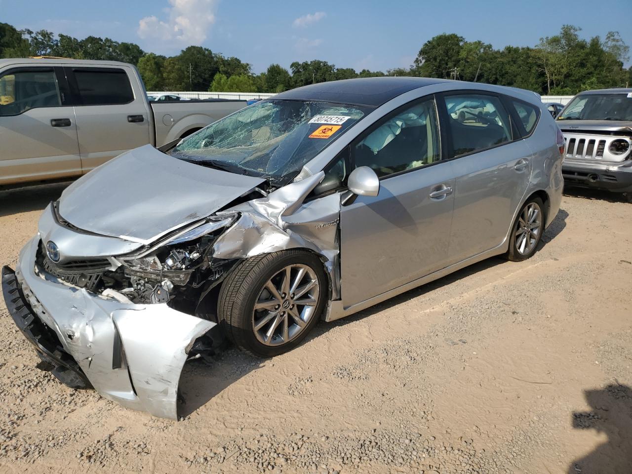 TOYOTA PRIUS V 2017