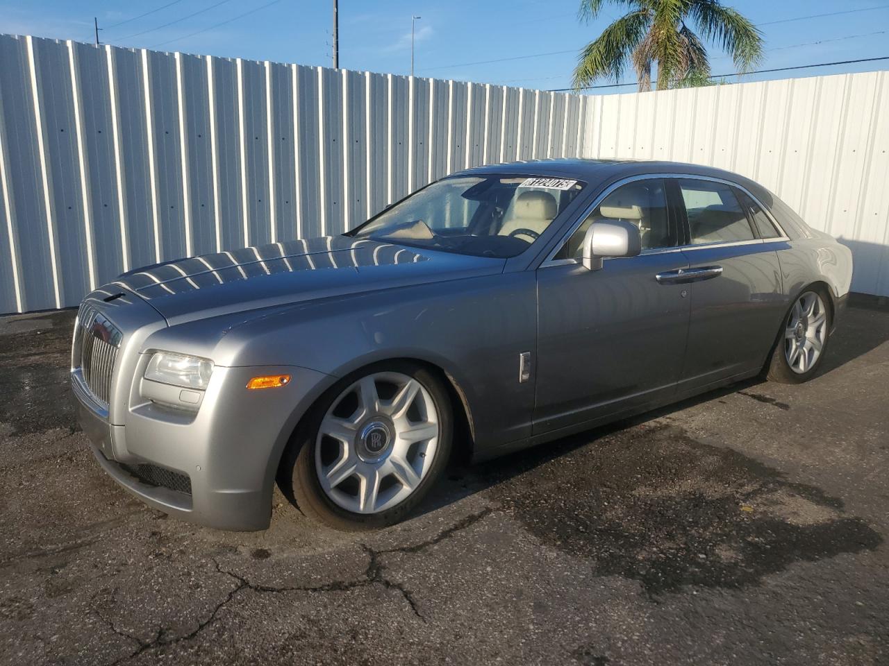 ROLLS-ROYCE GHOST 2011