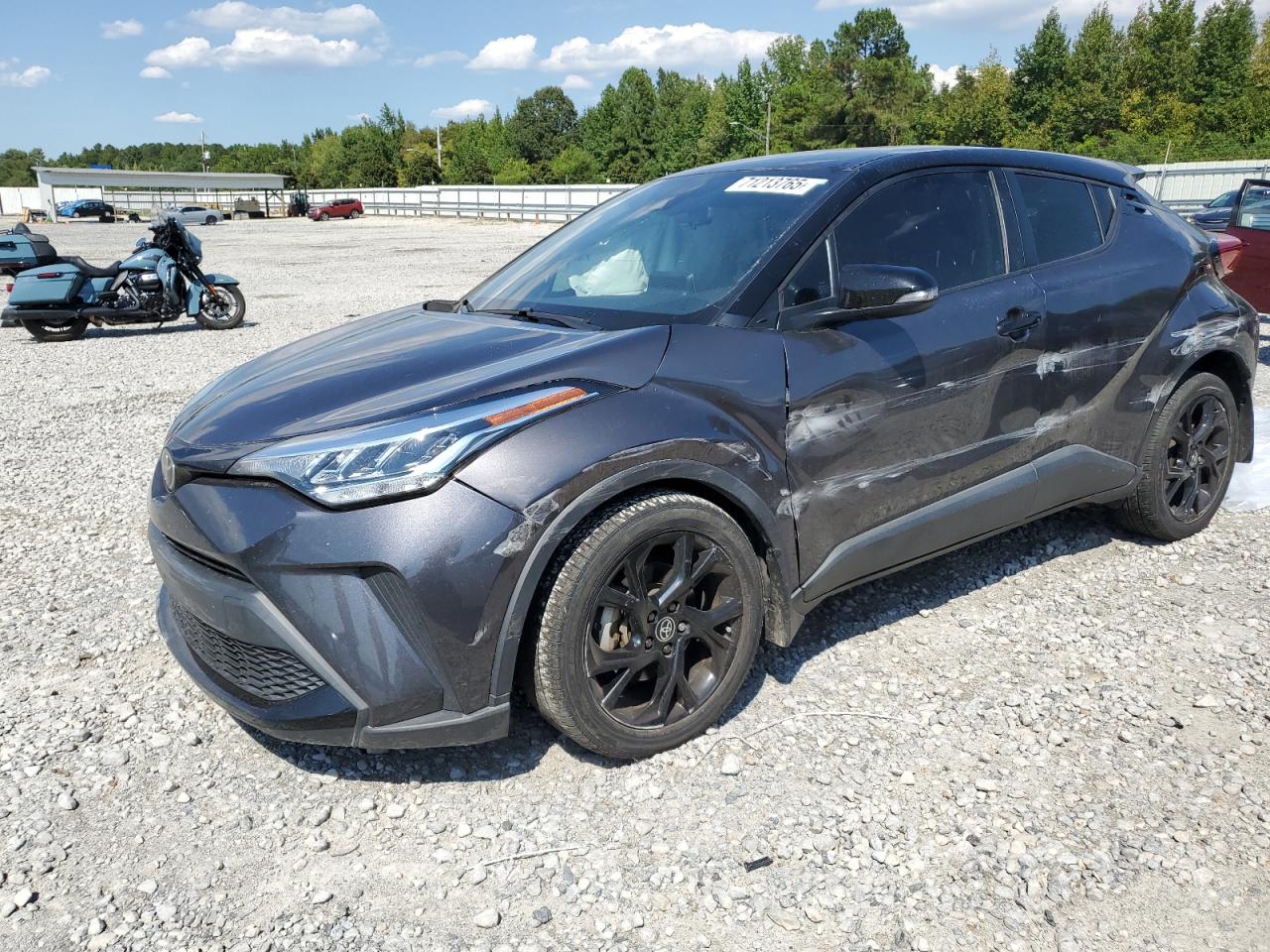 TOYOTA C-HR XLE 2021