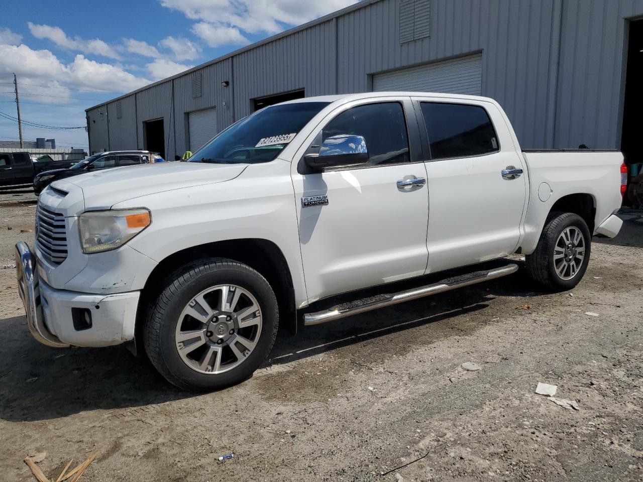 TOYOTA TUNDRA CRE 2017