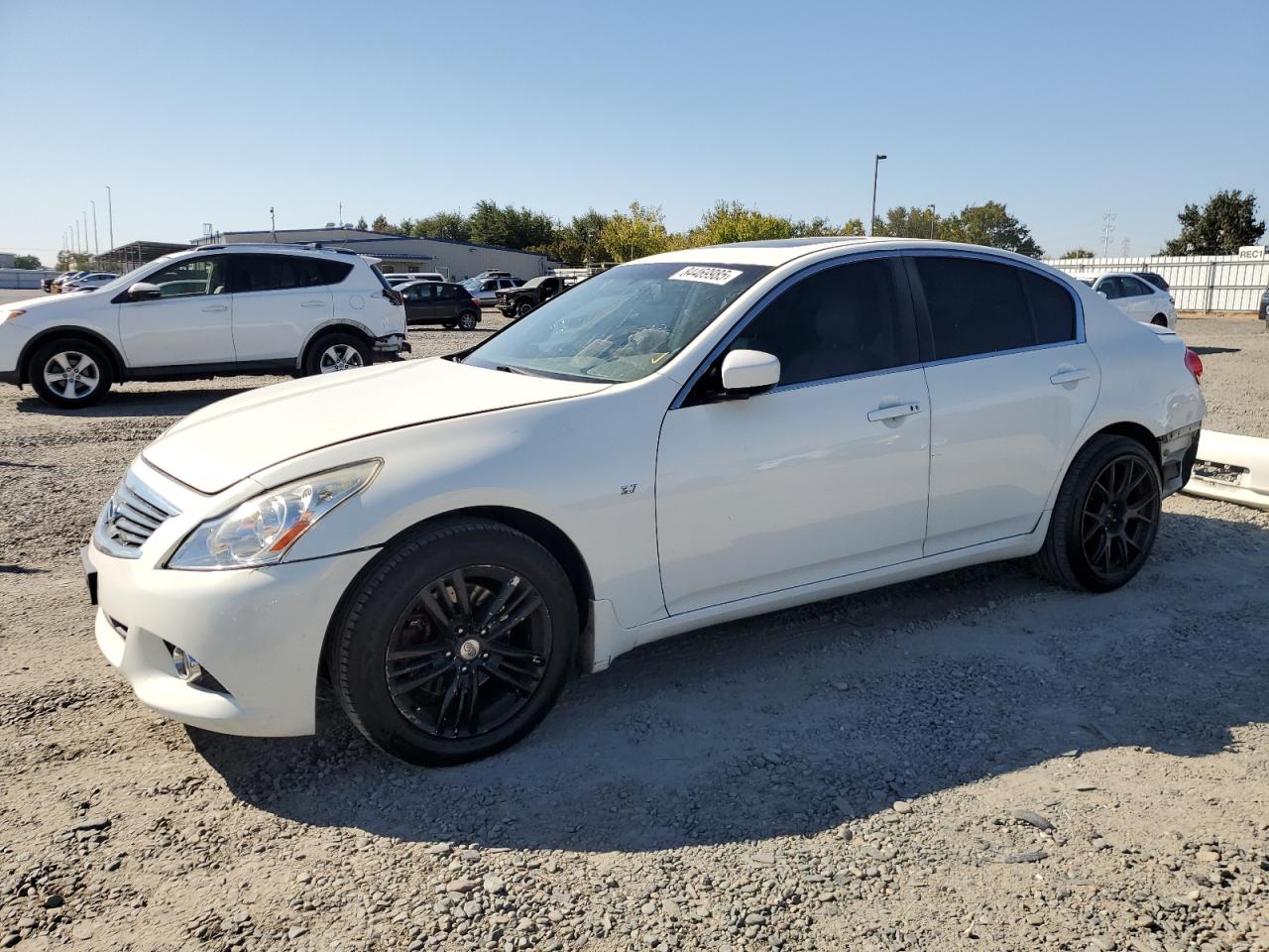INFINITI Q40 2015