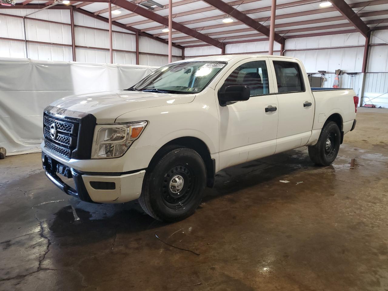 NISSAN TITAN S 2022