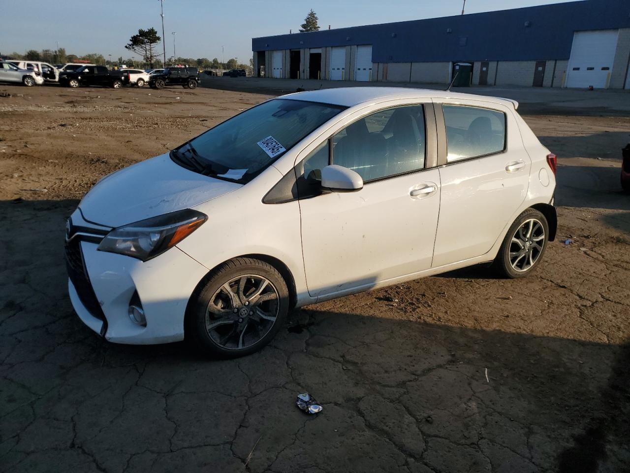 TOYOTA YARIS L 2017